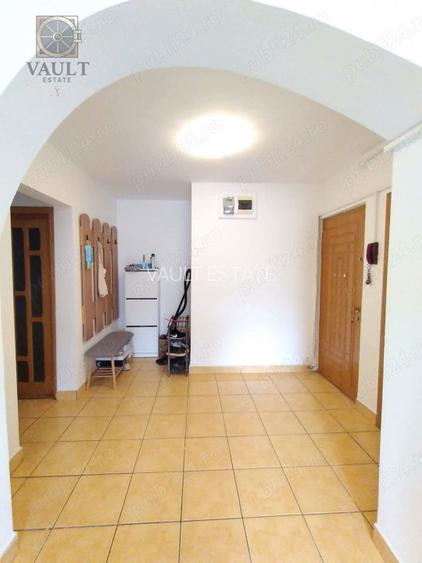 Apartament 3 camere - CENTRALA PROPRIE - zona APARATORII PATRIEI - 10