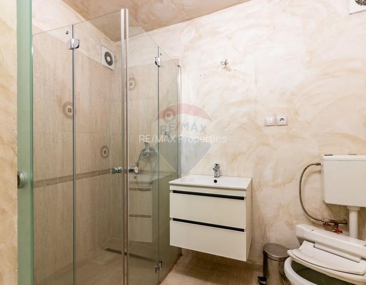 Casa cu identitate, farmec de epoca | consolidata| Marasesti | Unirii - 11