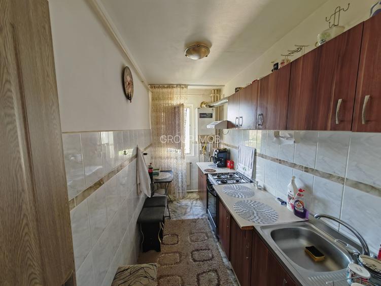 3 camere amenajat, curat - 8