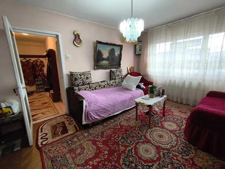 Apartament 2 camere, etaj 4/4, zona Podu Ros - 2