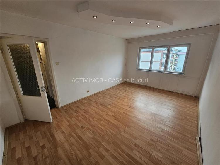 Resita, 3 Cam. Dec., Micro 4 - 12