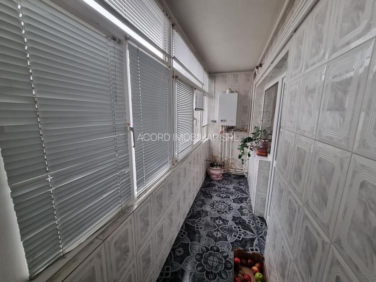 Faleza nord unirii-apartament 4 camere decomandat - 20
