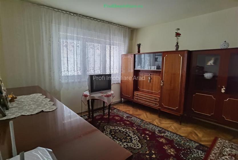 Apartament 3 camere pe centru Podgoria - 8