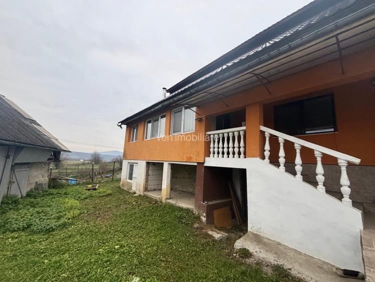 Casă de vânzare la 12 km de Bistrița | Teren 400 mp | Zonă liniștită - 2