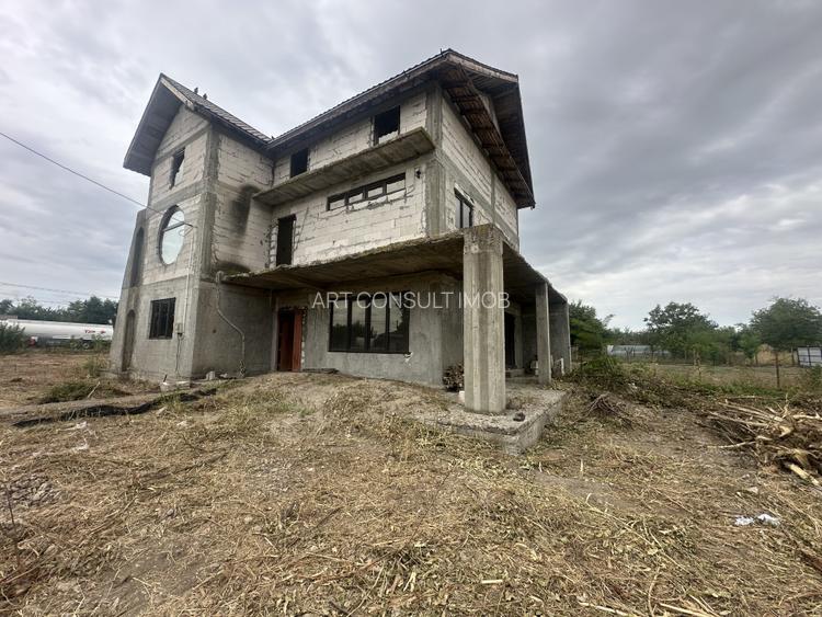  Casa la rosu cu teren 1248 mp | Misleanu, Ialomita | Comision  Cumparator 0 | - 3