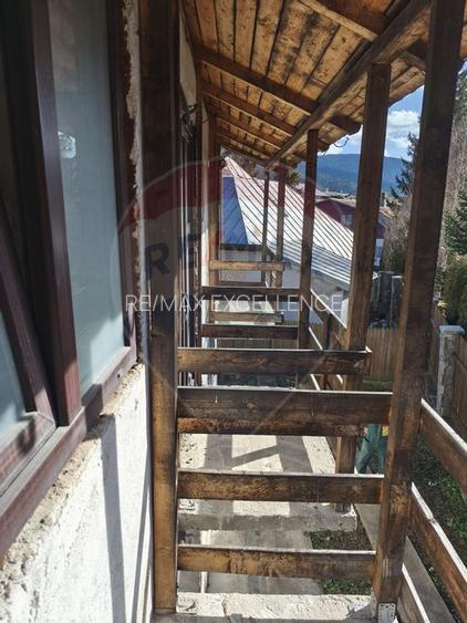 Casă / Vilă cu 5 camere de vânzare în zona Poiana Tapului - 6