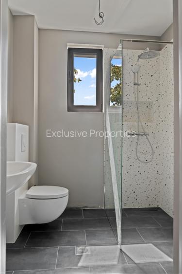 Cladire cu 5 apartamente de vanzare - 13