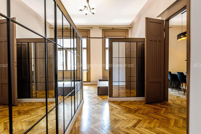 Apartament ULTRACENTRAL cu 3 camere, la cheie, renovat recent - 3