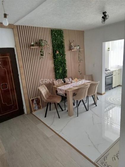 Apartament modern 2 camere Zona Vasile Aaron - 2