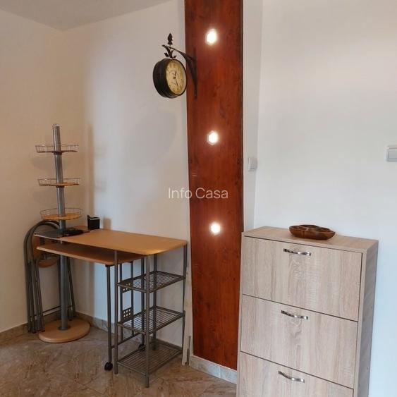 Ofer de inchiriat 2 camere - 3