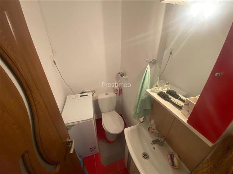 Apartament cu 3 camere de inchiriat in Tudor - 9