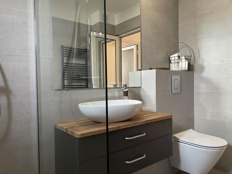 Zona Eroilor, apartament 3 camere decomandate, 2 grupuri sanitare - 17
