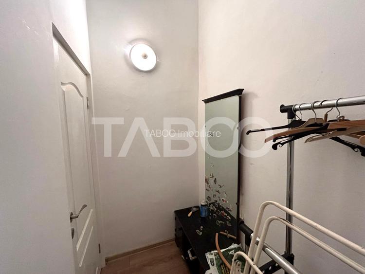 Apartament cu 2 camere - luminos si spatios - etaj 1 - Piata Schiller - 13