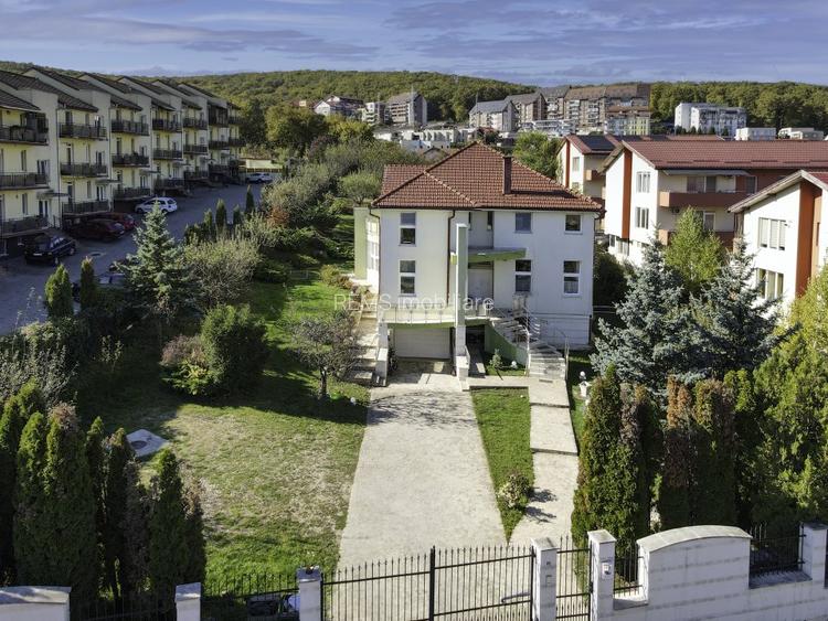 Repozitionare pret - Vila cu teren generos de 2151 mp strada Campului - 3