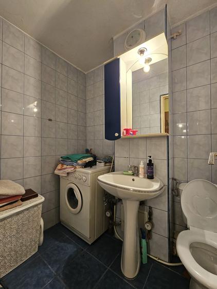 Apartament 4 camere, etaj 2 zona Ion Creanga