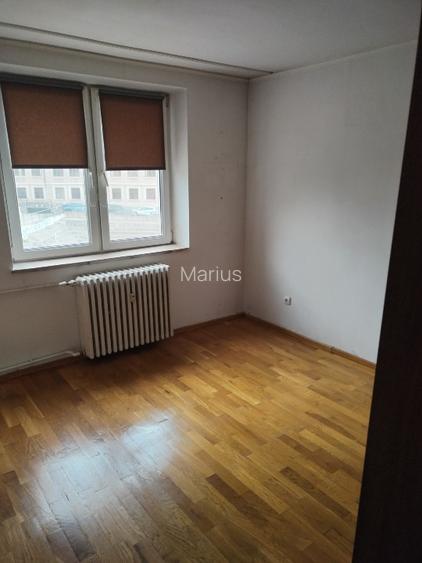 Apartament de vânzare  - 3