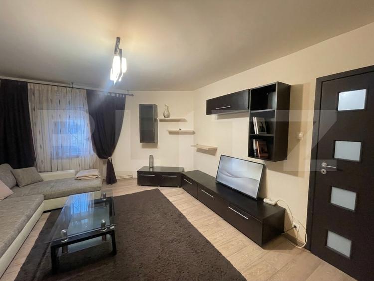 Apartament 3 camere decomandat, 72 mp, zona McDonald's