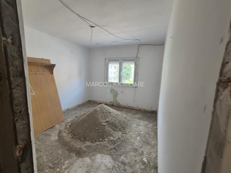 Vand apartament 3 camere et.1 Lunca - 3