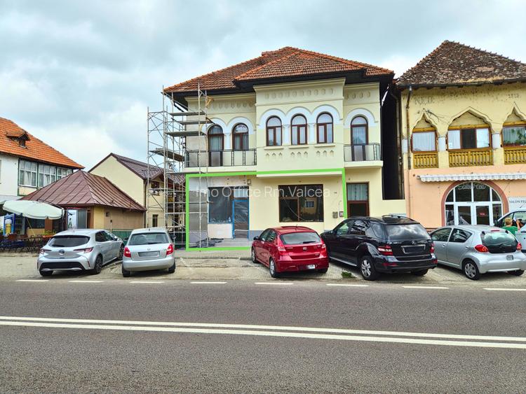 SPATIU COMERCIAL DE INCHIRIAT IN CALIMANESTI - 3