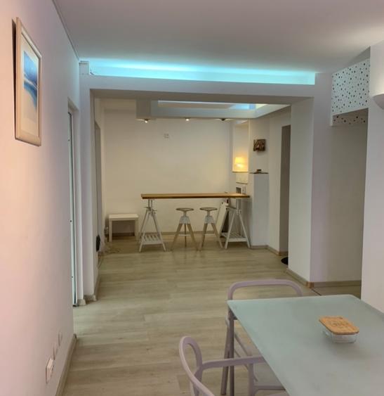 UNIRII,locatie exceptionala-n inima Capitalei,stradal,monolit,parcare,terase,sud