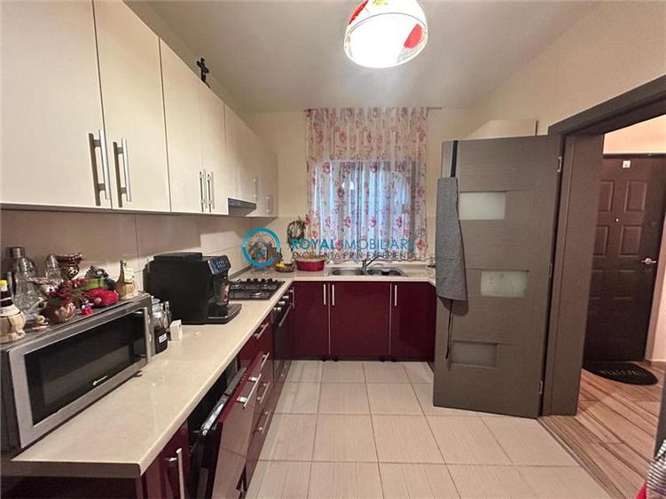 Royal Imobiliare - Vanzare Vila zona Paulesti