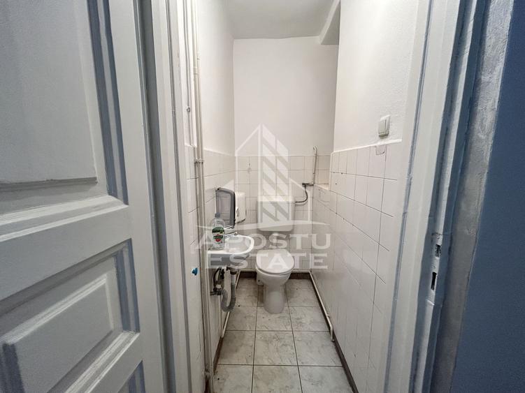Spatiu 147 mp pentru birouri in spate la Catedrala