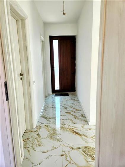 Vila P+E, 5 camere,3 bai,teren 418 mp,finisaje top, intabulata, toate utilitatil