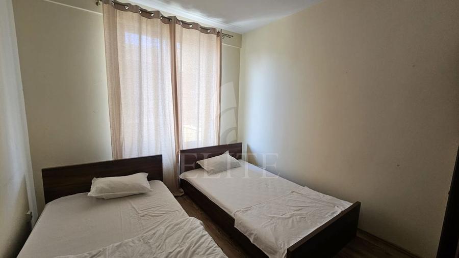 Apartament 4 camere în zona str. Padurii