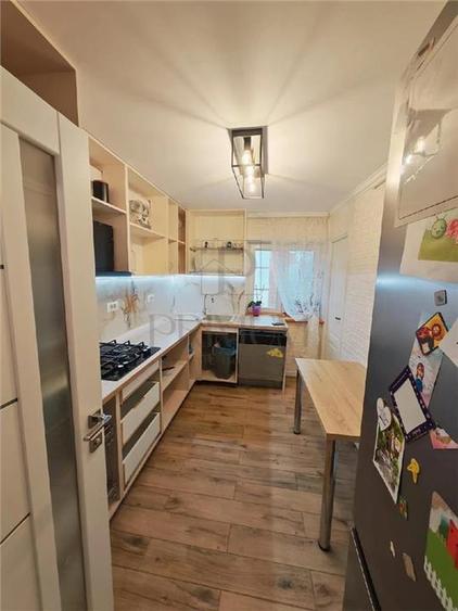 SOARELUI | 3 CAM | 2 BAI | INCALZIRE PARDOSEALA | RENOVAT | 3 BALCOANE | DECOMAN