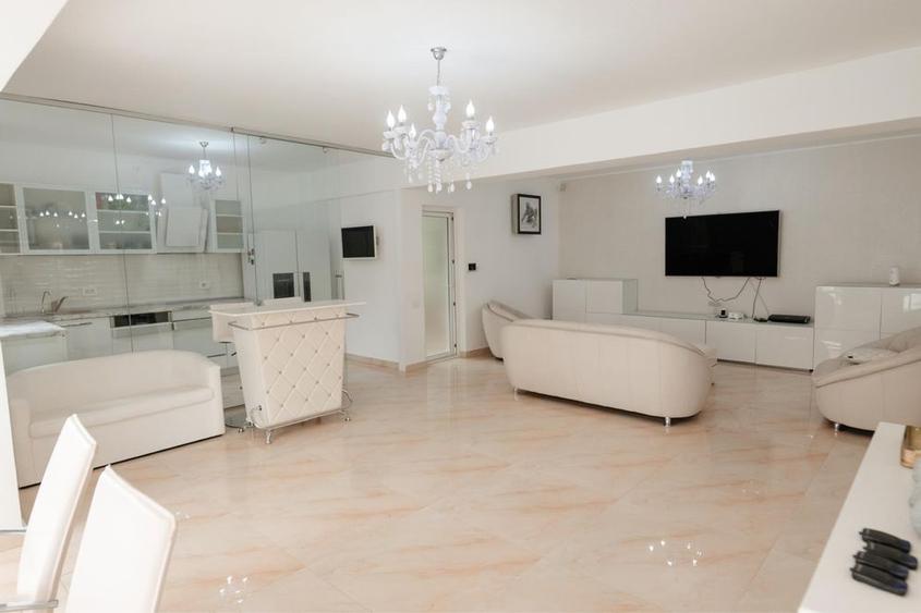 Oază de lux l Erou Iancu Nicolae: Vilă duplex premium cu dublu acces securizat
