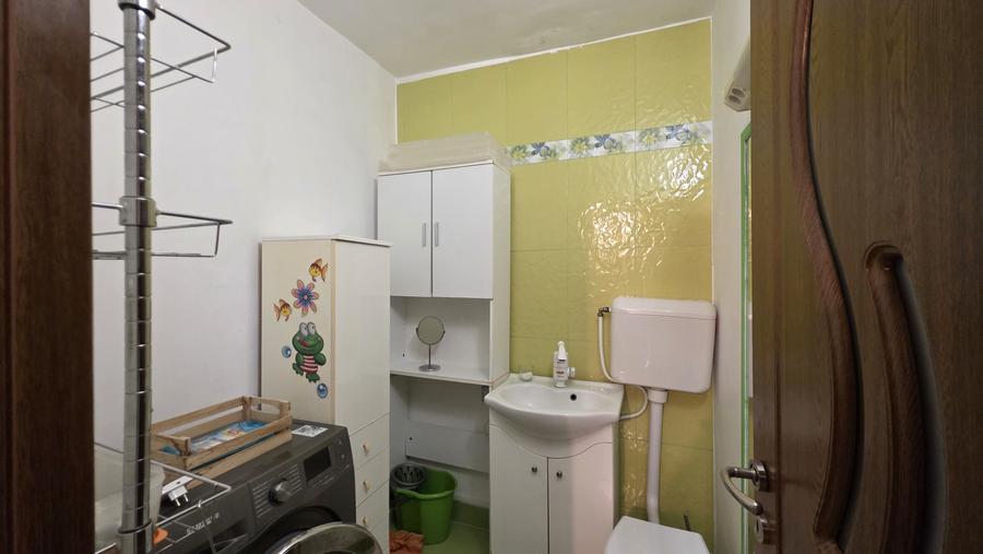 Apartament 3 camere | Elisabetin | Acoperis nou | Centrala proprie