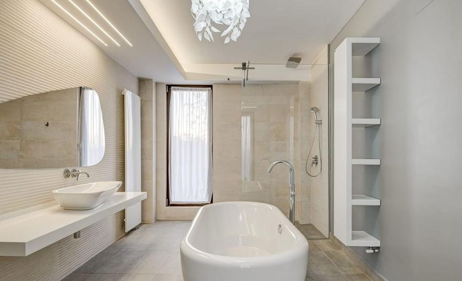 Vila superba – Smart Home pe malul lacului Buftea | 25 min de București