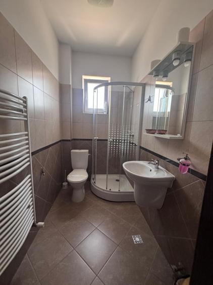Hotel 21 camere cu restaurant , Radauti