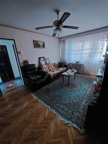 Apartament 2 camere cartier Nicolina