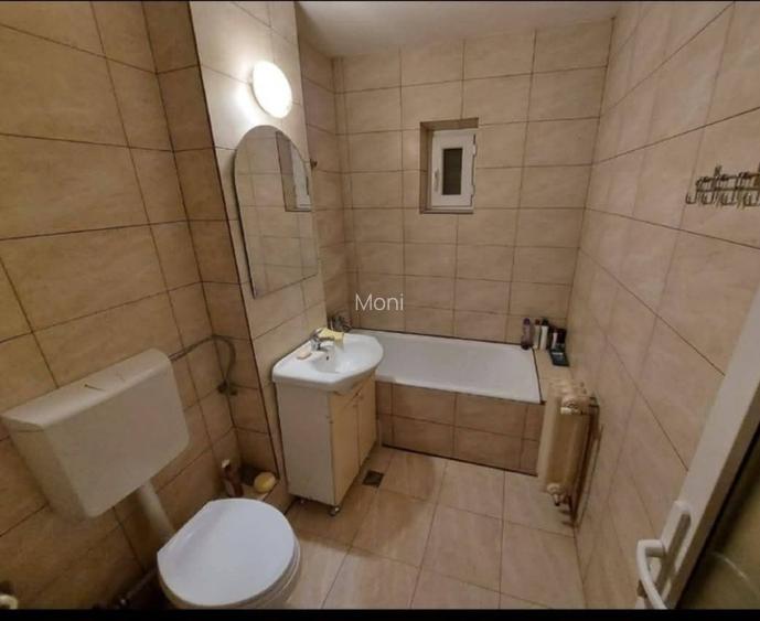 Vând apartent 3 camere - 4