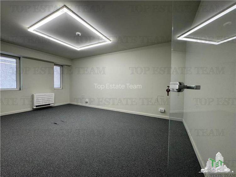 Spatiu comercial / office ultracentral de inchiriat complet utilat/recompartimen - 14