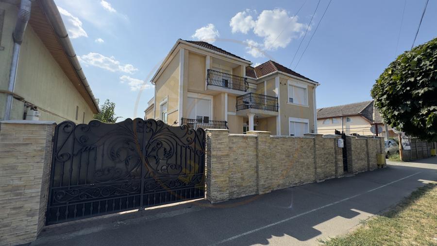 Casă 5 camere P+1 Teren 1010 mp Str. Agoșton - Carei - Comision 0%