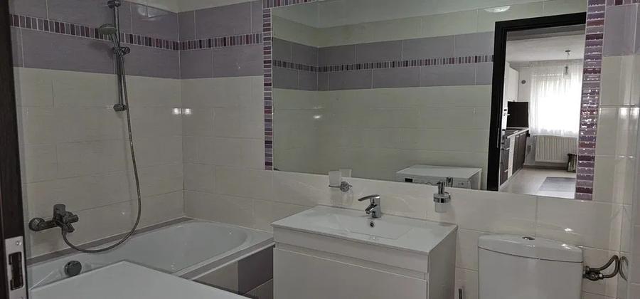 Apartament de vanzare 3 camere 67 mp zona Floresti Florilor