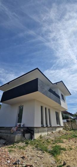 Case de vanzare Stefanesti Valea Mare