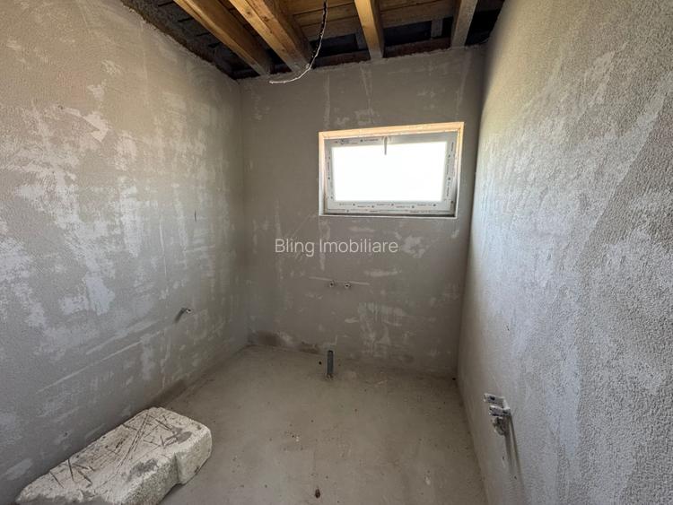 Duplex construit la standarde înalte de calitate la intrare in Corusu - 14