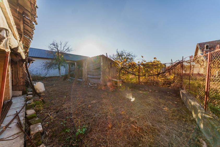 Casă de vânzare 2189mp - Seitin, judetul Arad