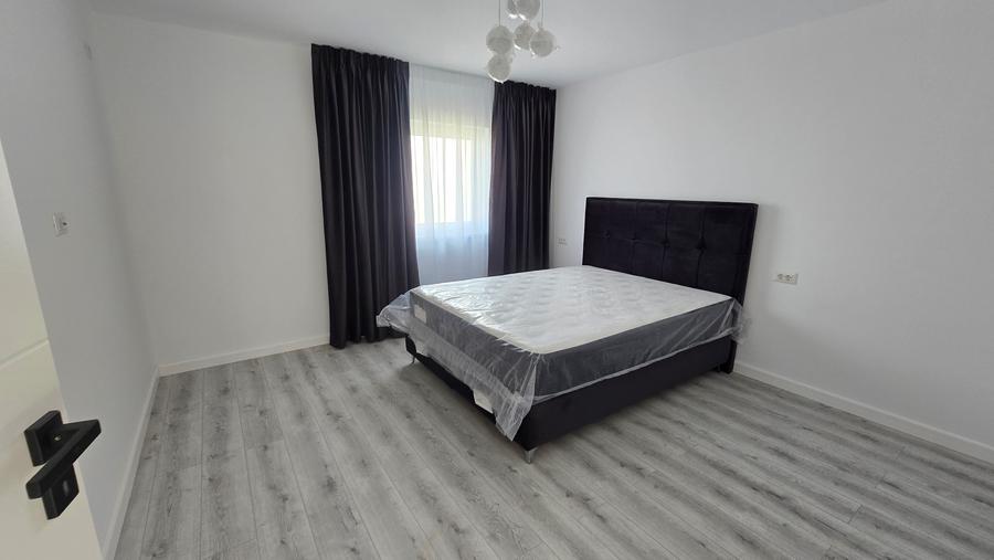 GARAJ INTERIOR, FOTOVOLTAICE, POMPA CALDURA, CURENT TRIFAZIC