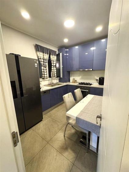 BRAYTIM - ETAJ 1 LIFT - 3 CAM - 2 BALCOANE - INCALZIRE PARDOSEALA - LOC PARCARE