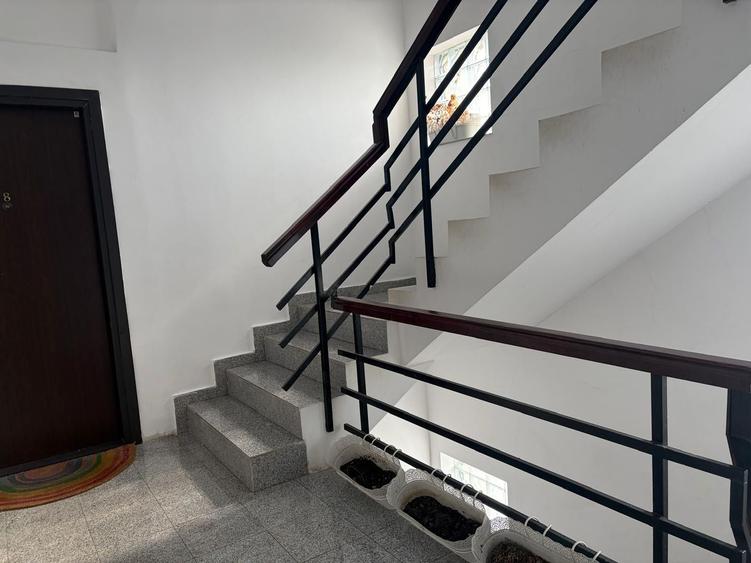 Apartament cu doua camere, 1 Mai