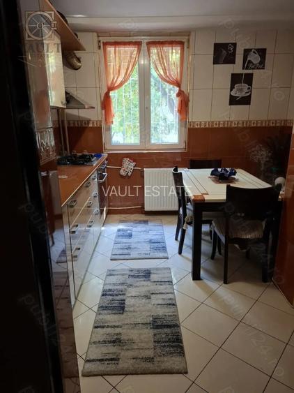 Apartament 3 camere - PARTER INALT - zona RESITA - 5