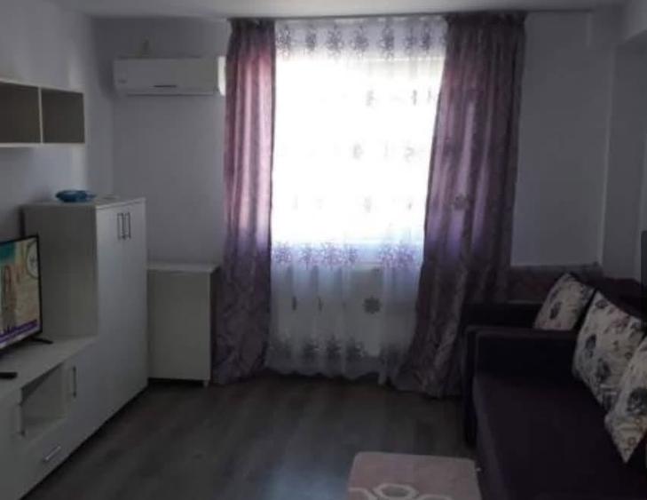 Garsonieră zona poarta 6 mobilată utilată 20 mp etaj 4/5 RADET