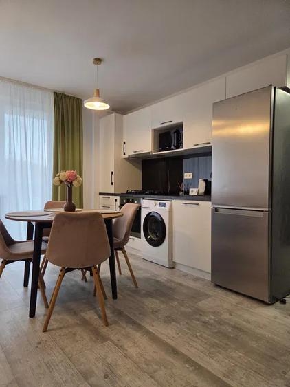 Apartament 2 camere,bloc 2020, etaj 2.