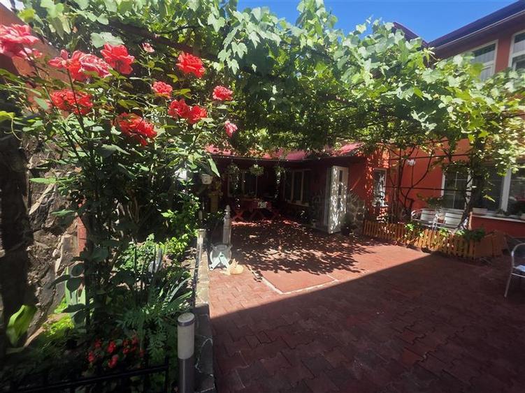 Casa de vanzare 6 camere, 2 bai,garaj, 7 Noiembrie, Targu Mures