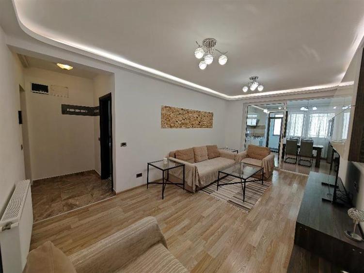 Inchiriem Apartament 3 Camere 94 Mp, Modern, Semidec, Tractorul