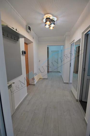 Piata Alba Iulia-Decebal STRADAL-Apt. SUPERB, Spatios, Bloc MONOLIT 1993,LIBER